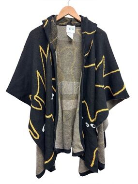 Ppaayyss Feline Knitted Hooded Poncho